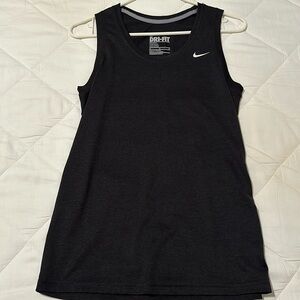 Nike Dri Fit Tank Medium